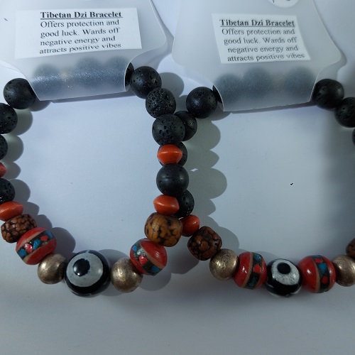 Tibetan Dzi Lavastone stretch bracelet