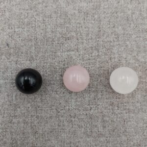 Gemstone spheres 18mm