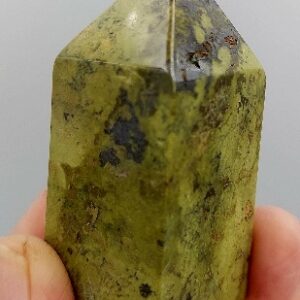 Serpentine Prism 6cm