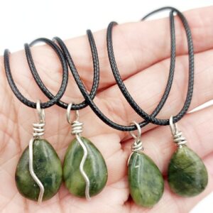 Xinyi Jade Teardrop necklace
