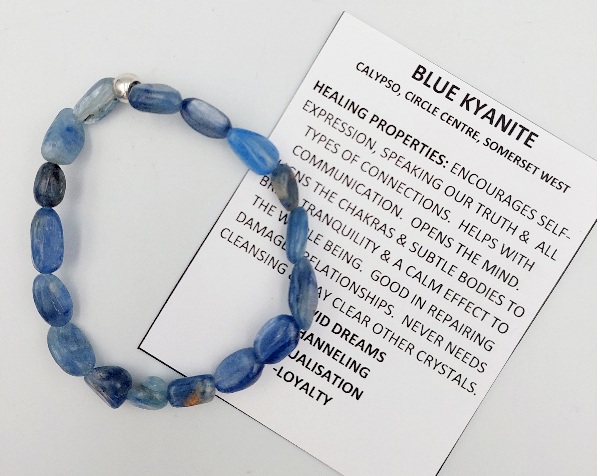 Blue Kyanite Nugget Bracelet with medium beads