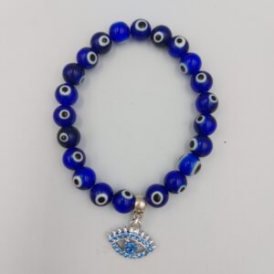 Evil Eye bracelet with a pretty eye, 8mm beads
