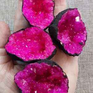 Aura Quartz Geode Dark Pink