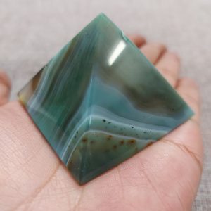 Agate Pyramid 3.8cm